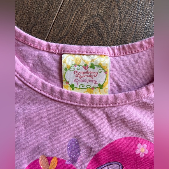 Strawberry Shortcake top size 4T - Picture 3 of 4
